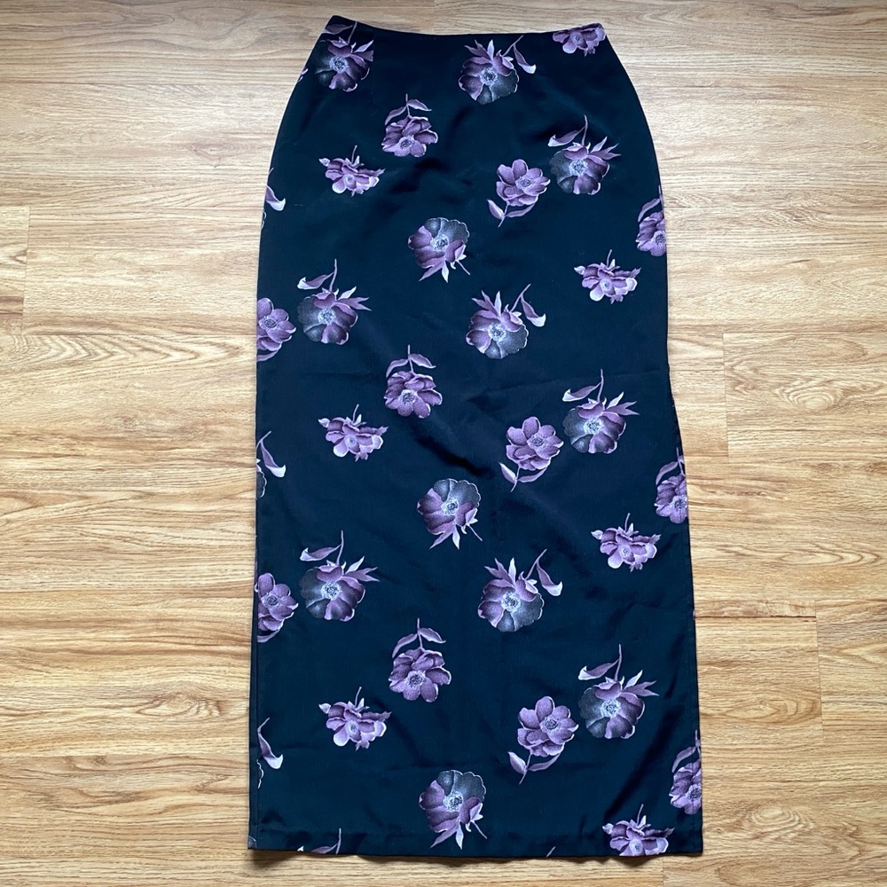 Vintage 90s maxi skirt with floral pattern  size xs